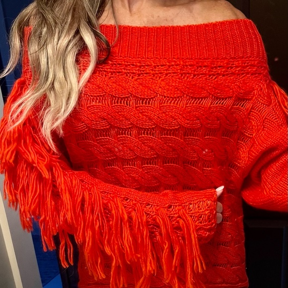 NWOT VIBRANT ORANGE BOUTIQUE FRINGE SWEATER! Perfect for Fall! 🍁 - Picture 1 of 3